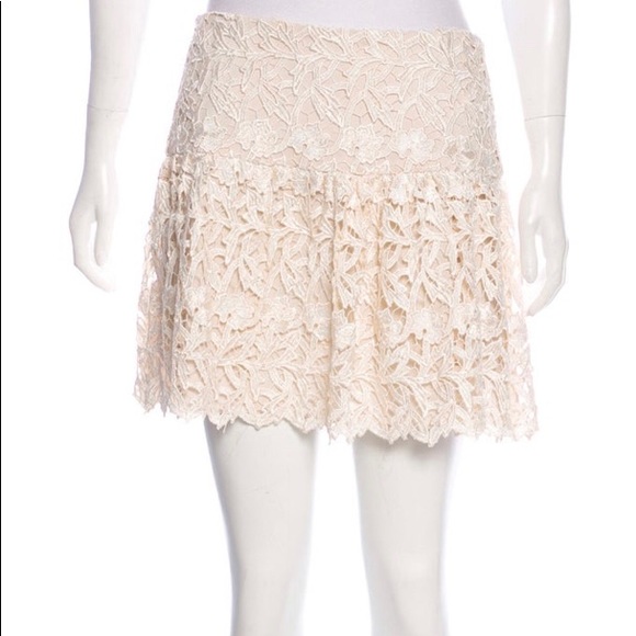 🚫SOLD🚫 Alice + Olivia Cream Lace Mini Skirt Sz 6/M EUC - Picture 3 of 6